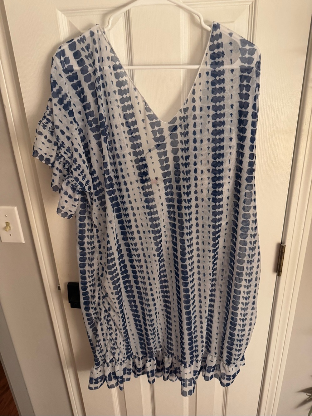Women's Blue and White V-Neck Printed Top
